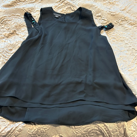 Black Flowy Blousewith Black Beads-sz large - Picture 3 of 16